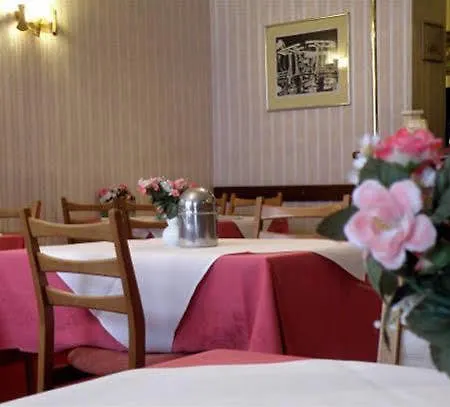 Royal 3* Frankfurt nad Mohanem