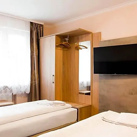 Royal Hotel 3*